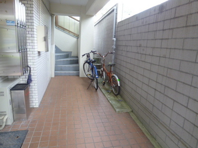 Entrance. Place for storing bicycles