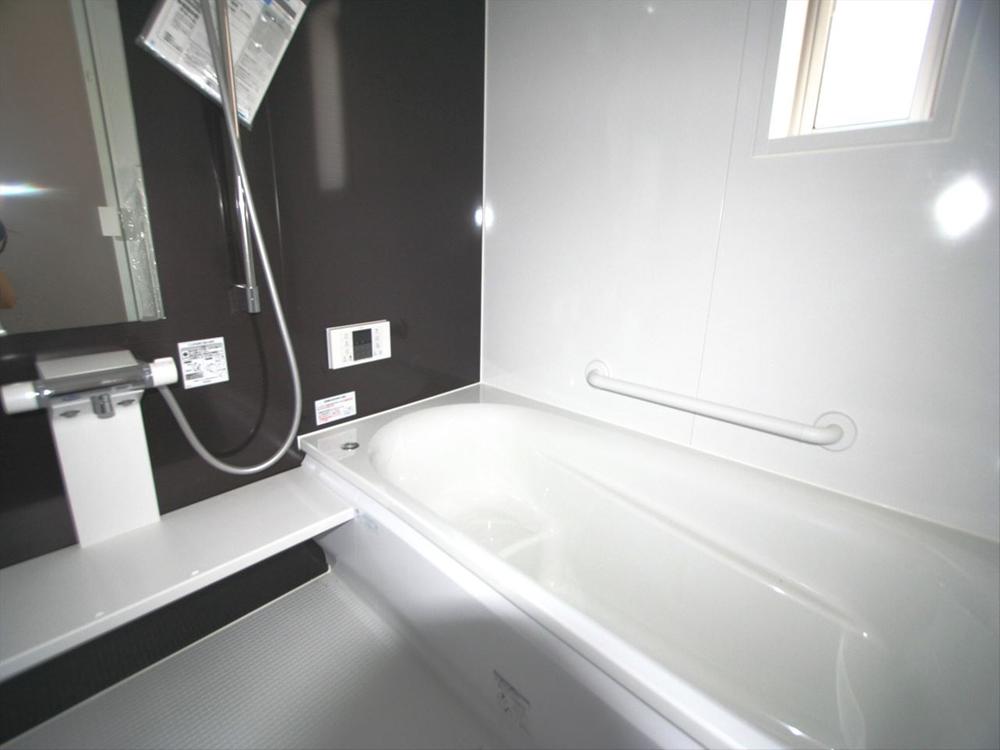 Same specifications photo (bathroom). Same specifications