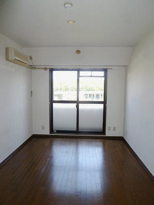 Other room space. Corner room ・ Bright room