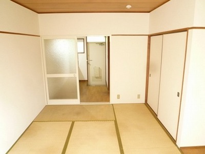 Living and room. Japanese-style room 6 quires