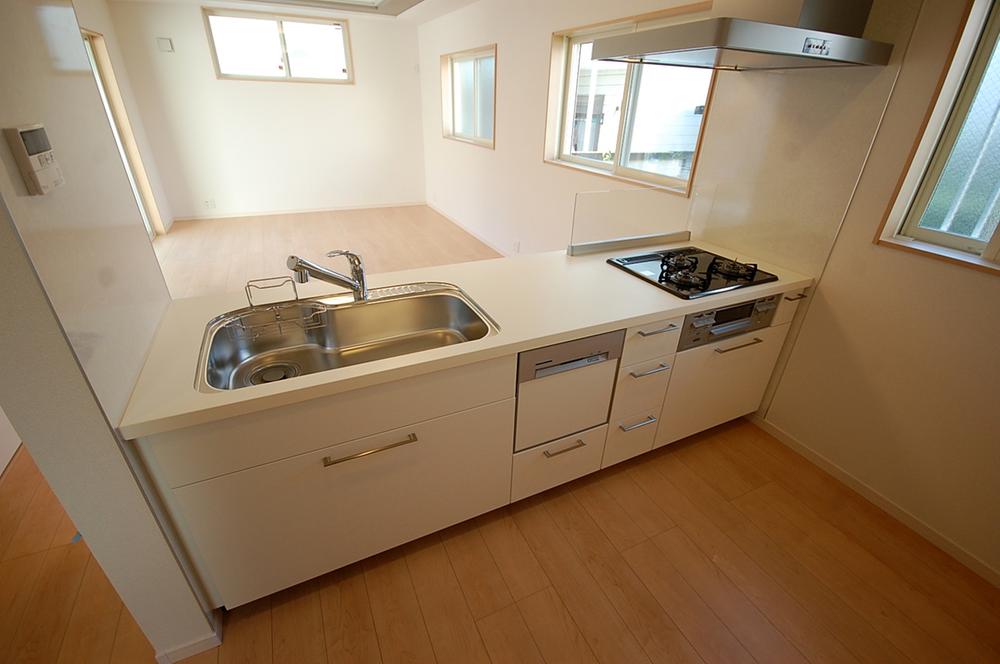 Same specifications photo (kitchen). Example of construction