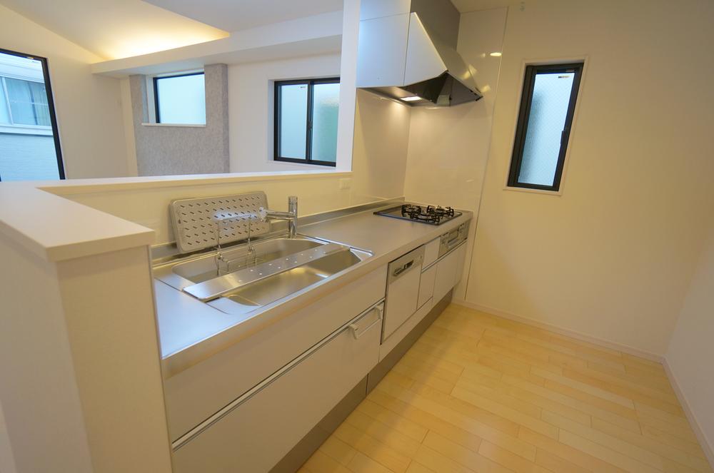 Same specifications photo (kitchen). Example of construction