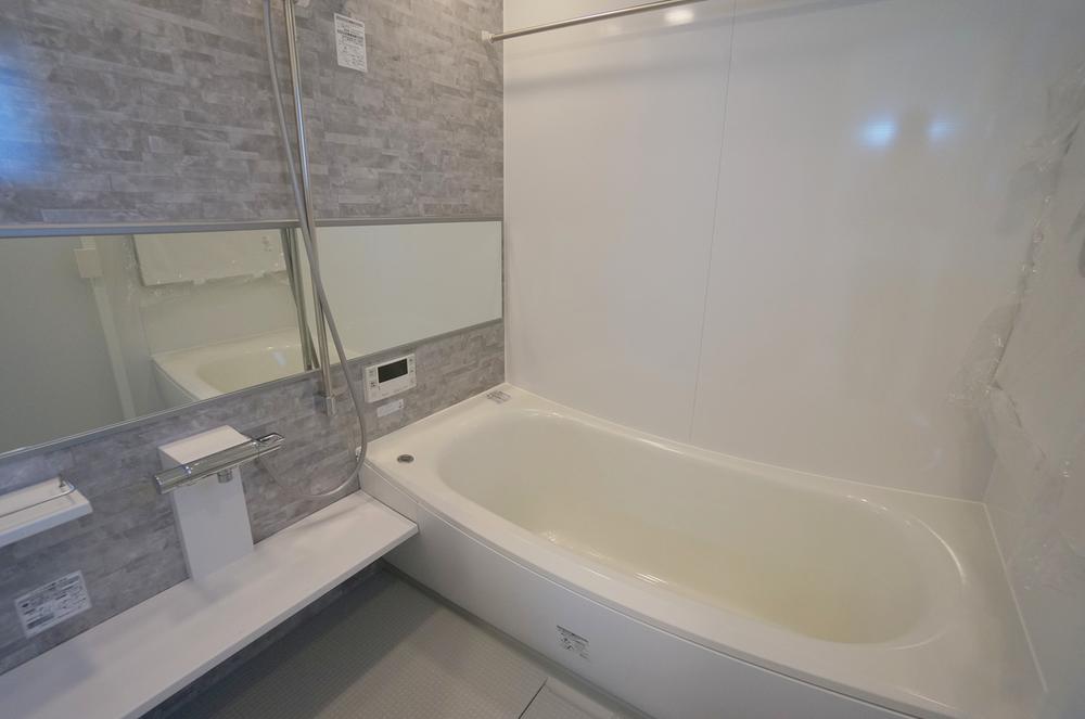 Same specifications photo (bathroom). Example of construction