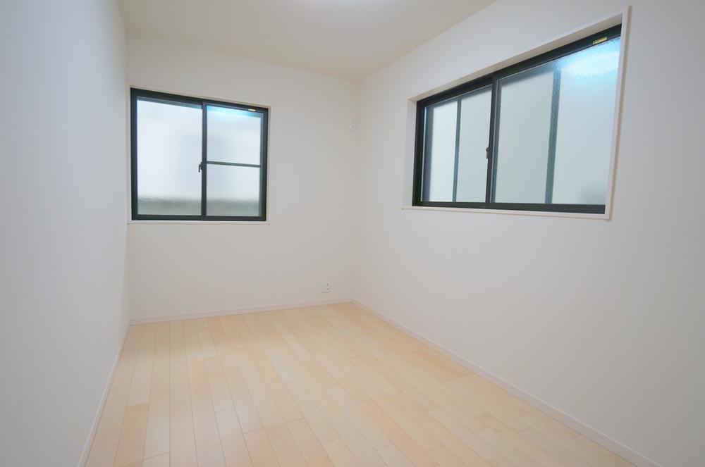 Same specifications photos (Other introspection). Example of construction