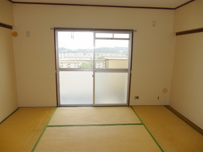 Living and room.  ☆ Balcony surface of the Japanese-style room ☆ 