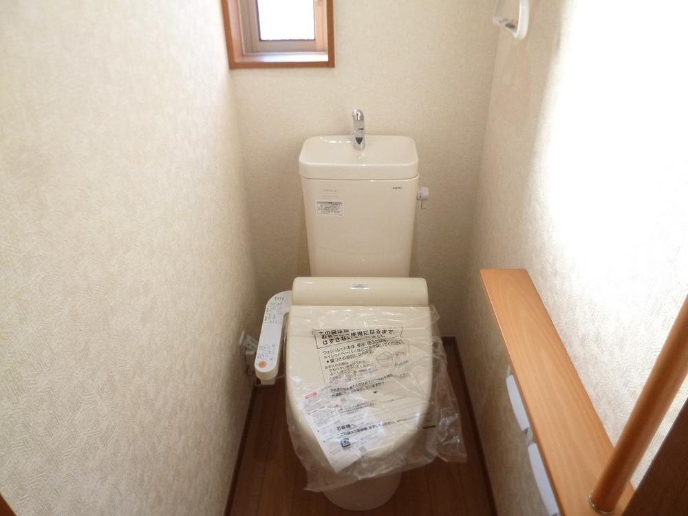 Toilet. 1 Building (December 2013) Shooting