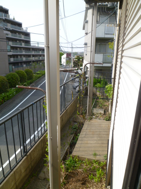 Balcony. It is a good terrace per yang. Laundry located on a hill is also easy to dry