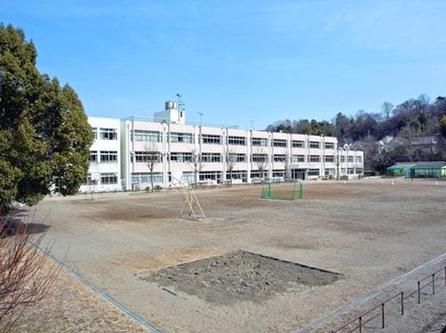 Primary school. 1183m until Tama Municipal Renkoji Elementary School