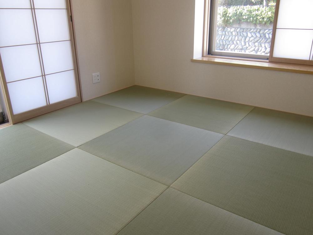 Non-living room. Japanese-style room 4.5 Pledge