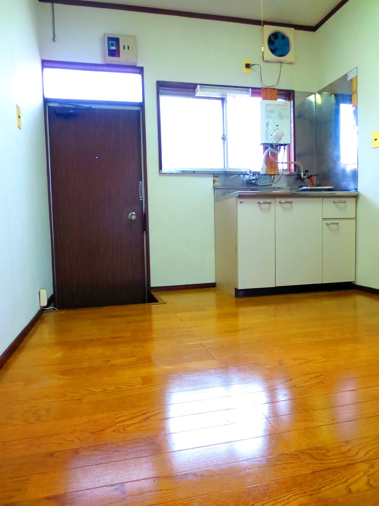Kitchen. Spacious space refrigerator can also be installed ☆ 