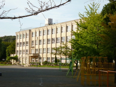 Primary school. Higashiteragata up to elementary school (elementary school) 218m