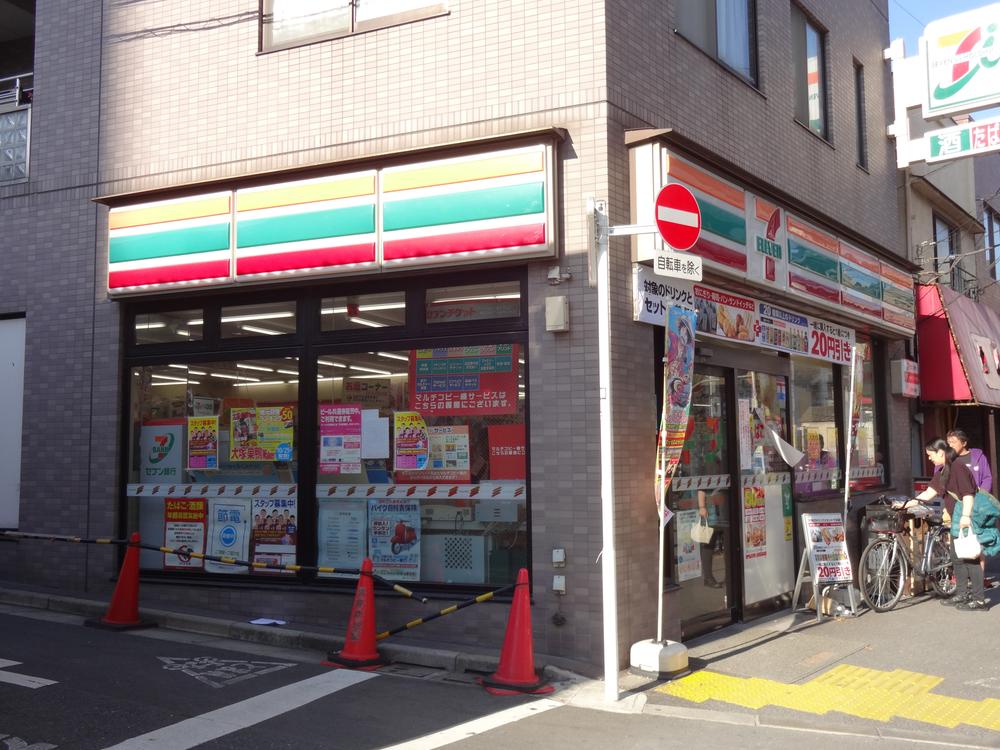 Convenience store. 360m to Seven-Eleven Kami-Ikebukuro 2-chome