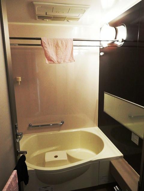 Bathroom. Indoor (June 2013) Shooting