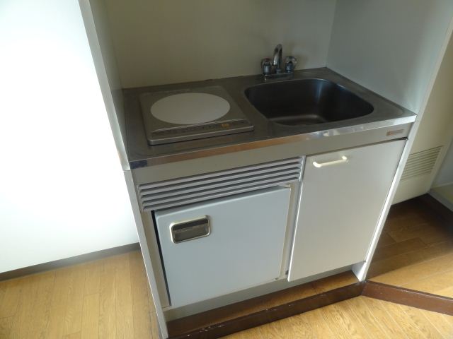 Kitchen. IH heater Kitchen ・ Cleaning is easy if!