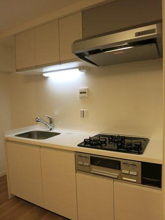Kitchen. ~ 12 / 23 interior was completed ~ Please have a look once a reborn room.  System kitchen of state-of-the-art amenities
