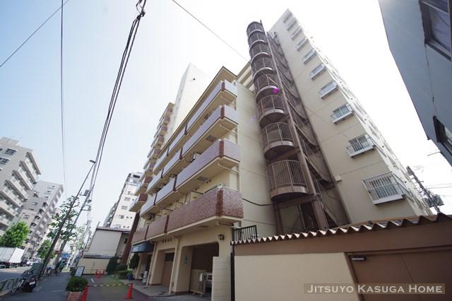 Local appearance photo. Local (12 May 2013) Shooting