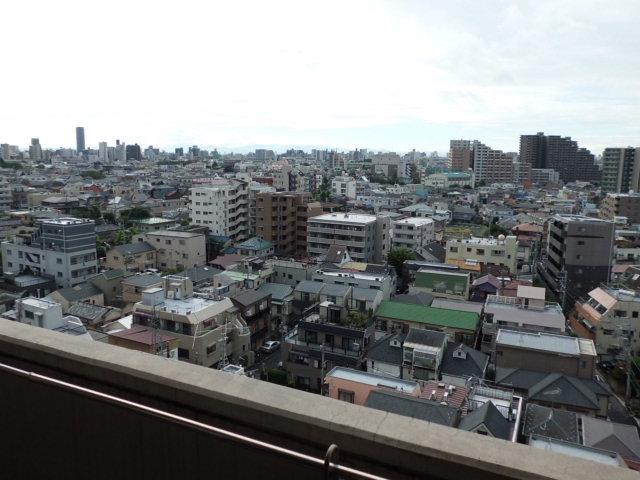 View photos from the dwelling unit. View from the site (October 2013) Shooting