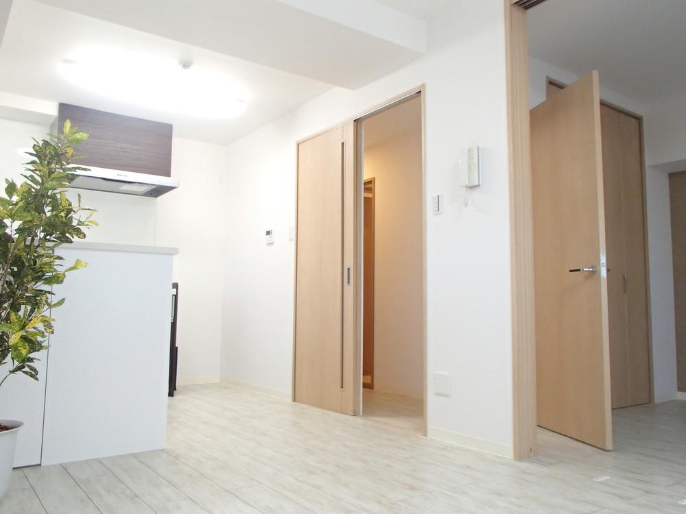 Living. Living-dining (12 May 2013) Shooting