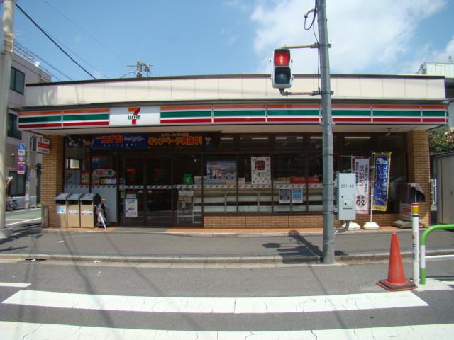 Convenience store. 450m to Seven-Eleven Toshima Takamatsu 3-chome