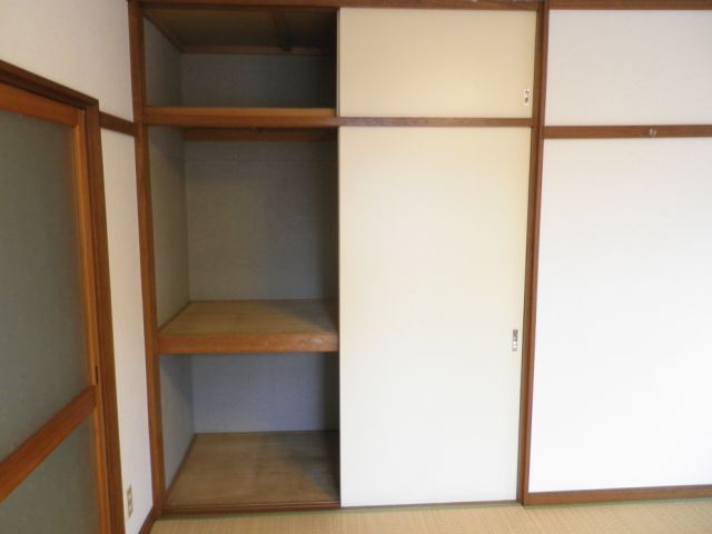 Other. There are upper closet