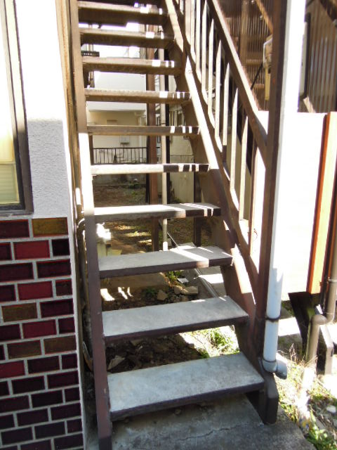 Other common areas. Stairs