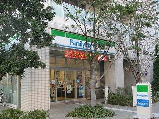 Convenience store. 206m to Family Mart (convenience store)