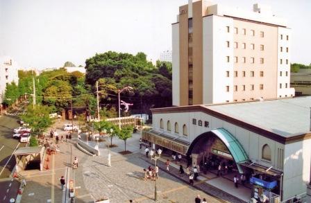 Other. JR Yamanote Line to "Mejiro Station" 1200m