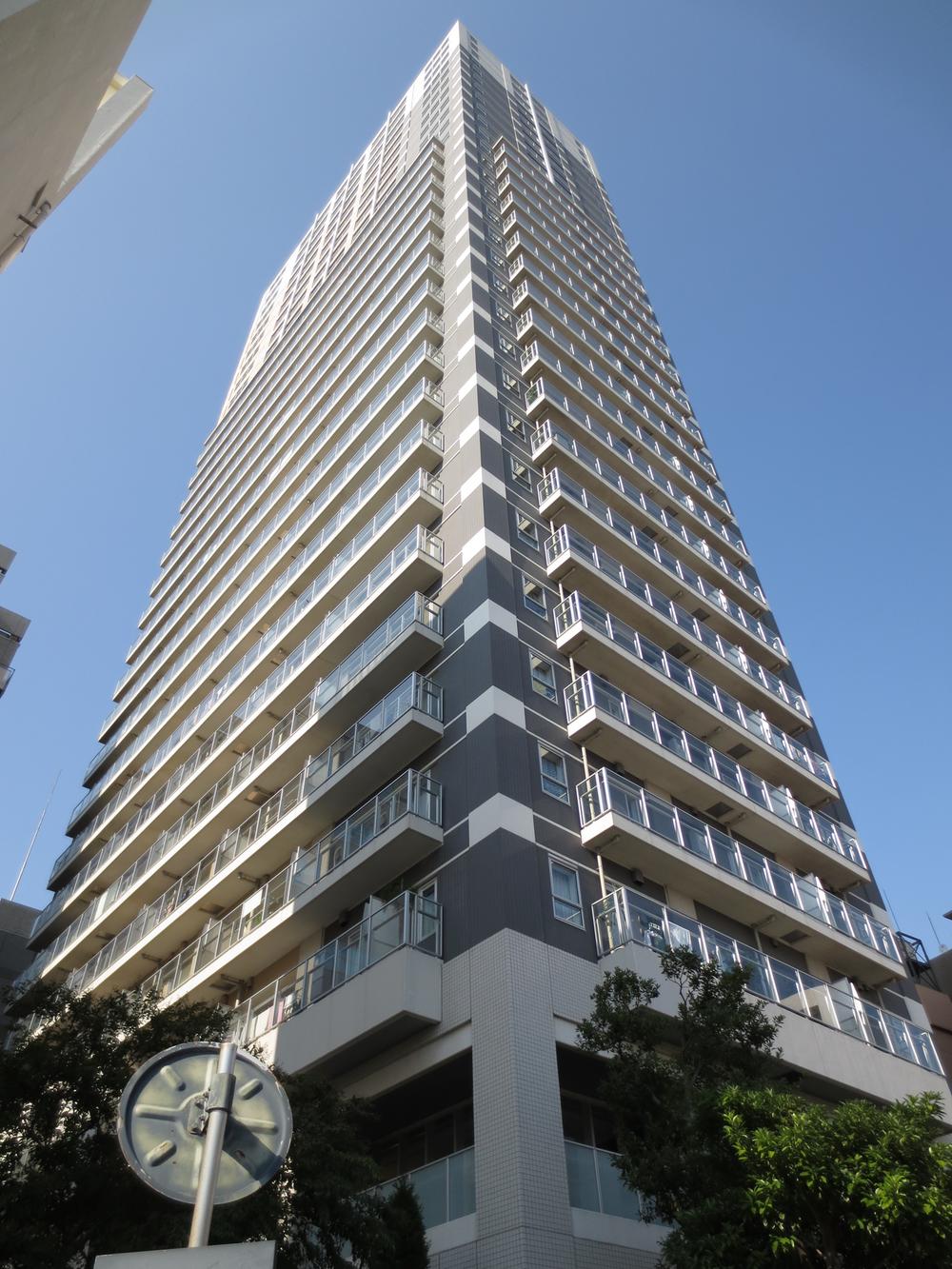 Local appearance photo. Local (11 May 2013) Shooting