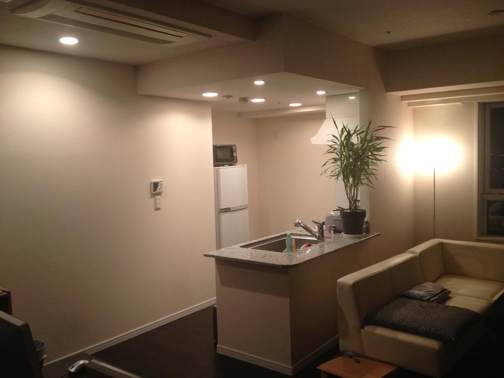 Kitchen. Indoor (11 May 2013) Shooting