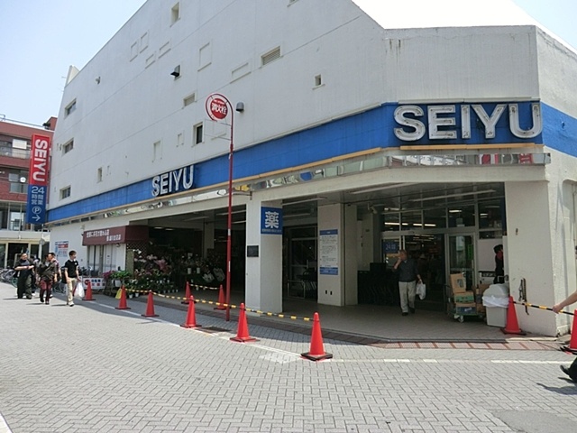 Supermarket. Seiyu Sugamo store up to (super) 73m