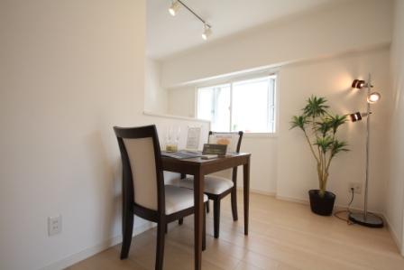 Living. Indoor (11 May 2013) Shooting