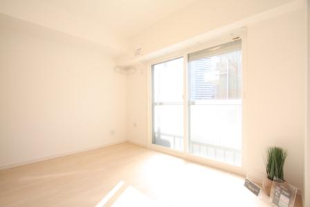 Non-living room. Indoor (11 May 2013) Shooting