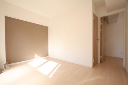 Non-living room. Indoor (11 May 2013) Shooting