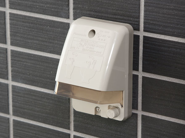 Other.  [Balcony waterproof outlet] Available at the time, such as a balcony of cleaning, It was equipped with a waterproof outlet. It is convenient to the specifications of the appliances on the balcony.  ※ Facilities are all the same specification.