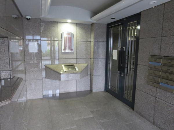 Other common areas. Auto-lock support is Mansion