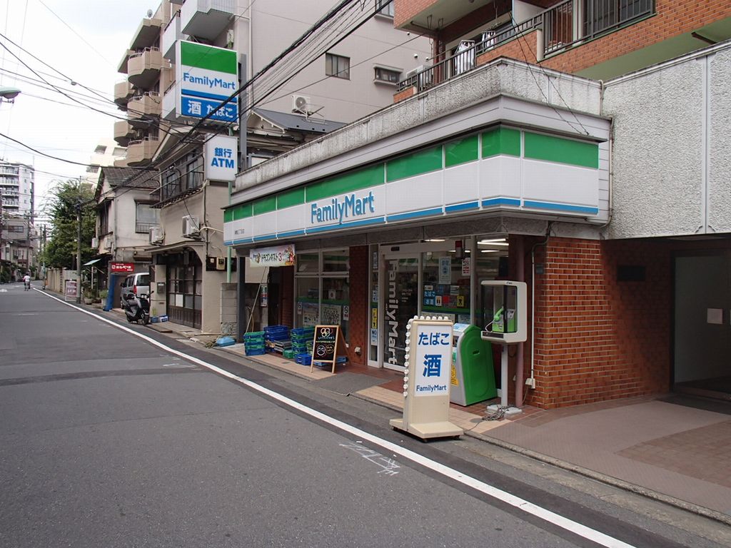 Convenience store. FamilyMart Sugamo Sanchome store up to (convenience store) 342m