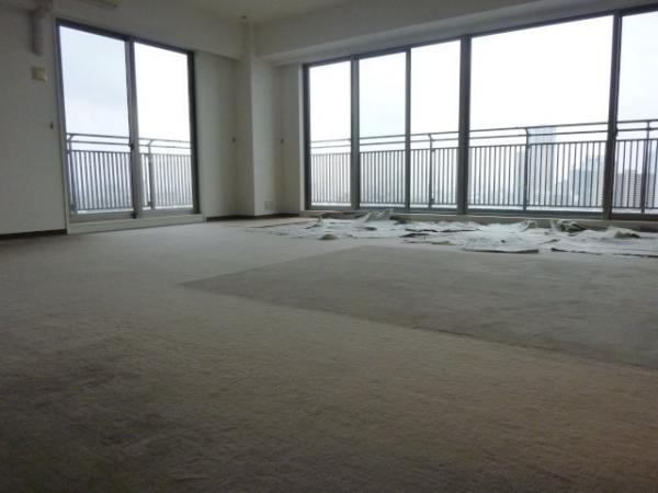 Kitchen. Bright in the two-sided lighting, Of floor heating equipped living