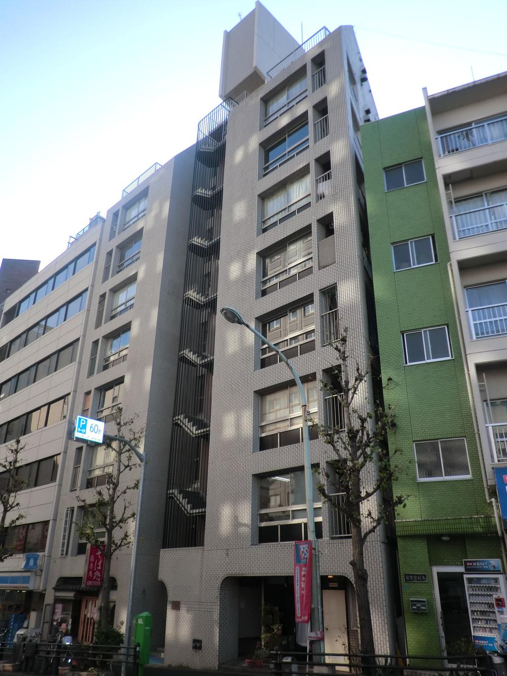 Local appearance photo. Local (12 May 2013) Shooting