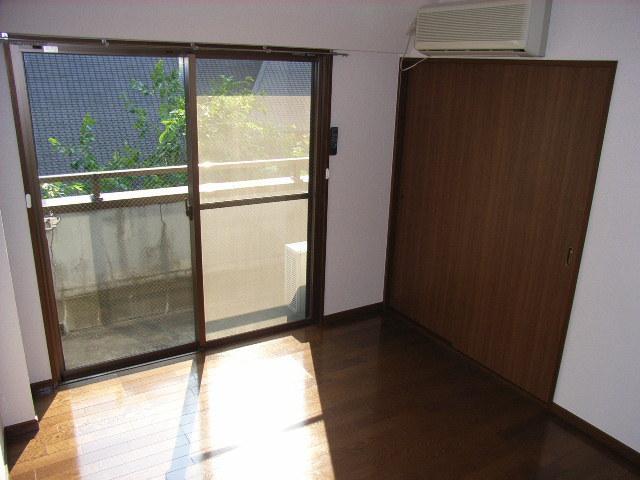 Other room space