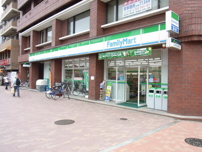 Convenience store. 166m to Family Mart (convenience store)