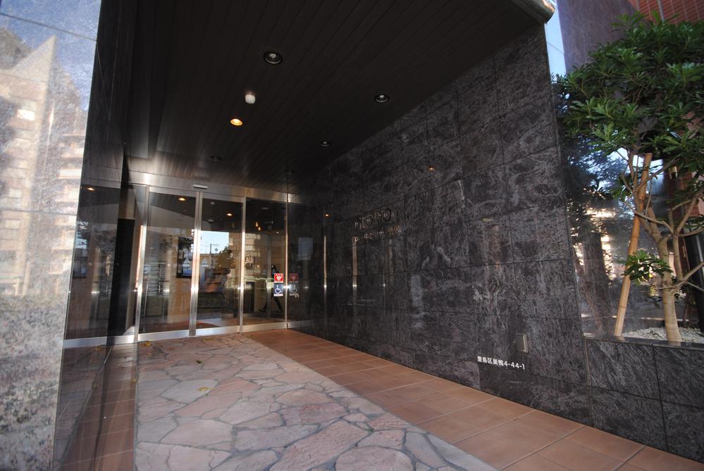 Local appearance photo. Local (11 May 2012) shooting