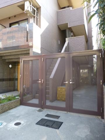 Local appearance photo