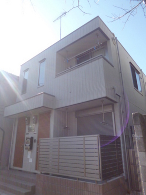 Building appearance. For further information, please contact Nichiwa Ikebukuro (D) 03-3985-2101