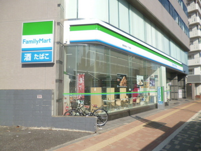 Convenience store. 475m to Family Mart (convenience store)