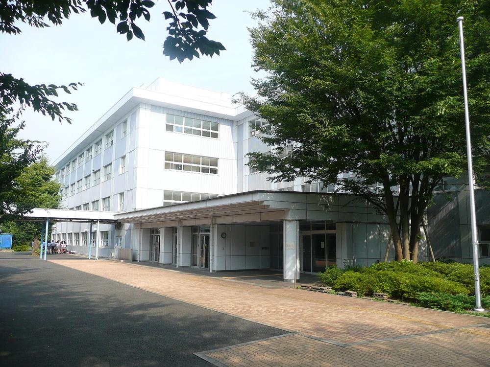 high school ・ College. 463m to Tokyo Metropolitan Chihaya High School