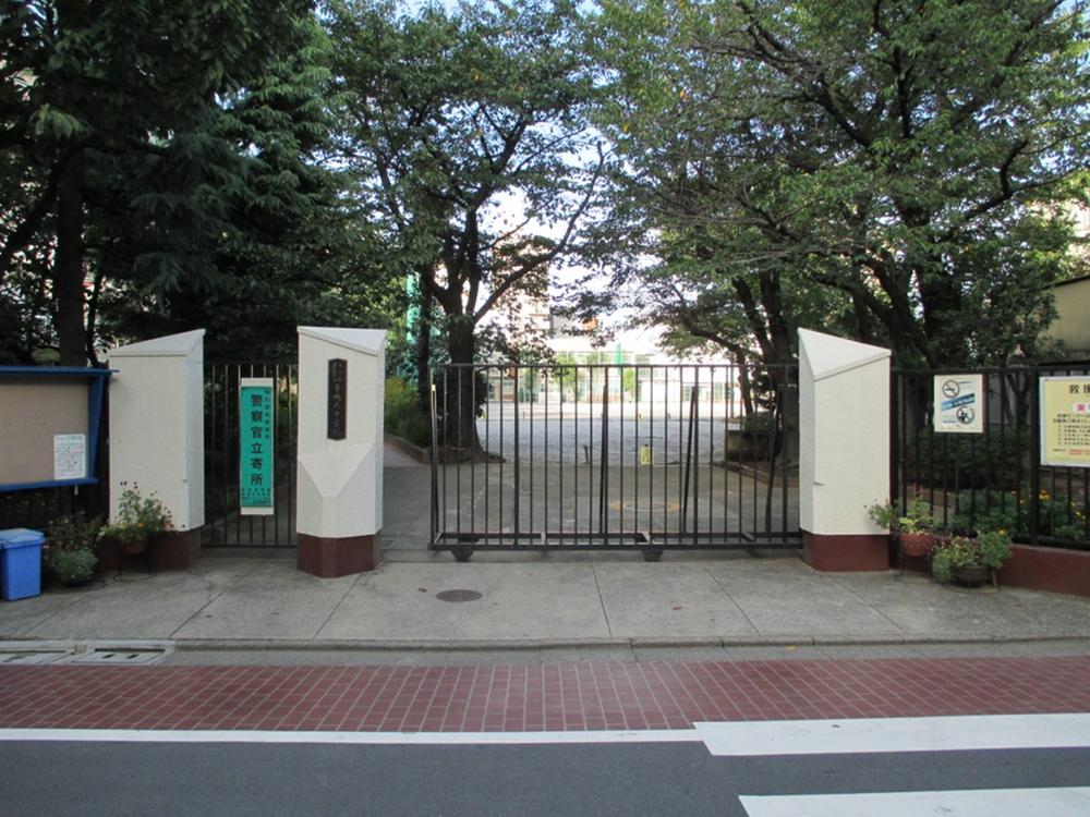 Junior high school. 300m to Toshima Ward Sugamo North Junior High School