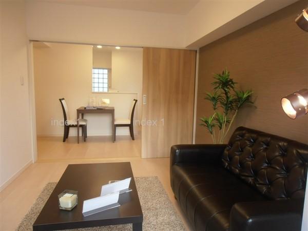 Non-living room. Atmosphere with a sense of relief if you open the sliding door ☆