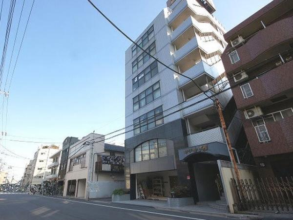 Local appearance photo