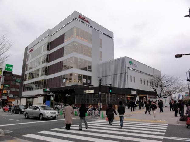 Shopping centre. Atorevi Sugamo until the (shopping center) 929m