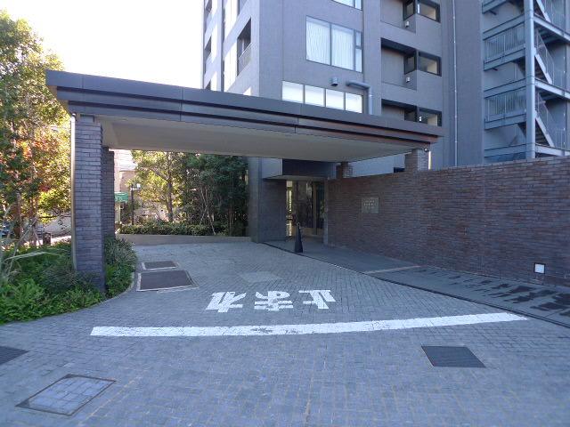 Local appearance photo. Local (11 May 2013) Shooting